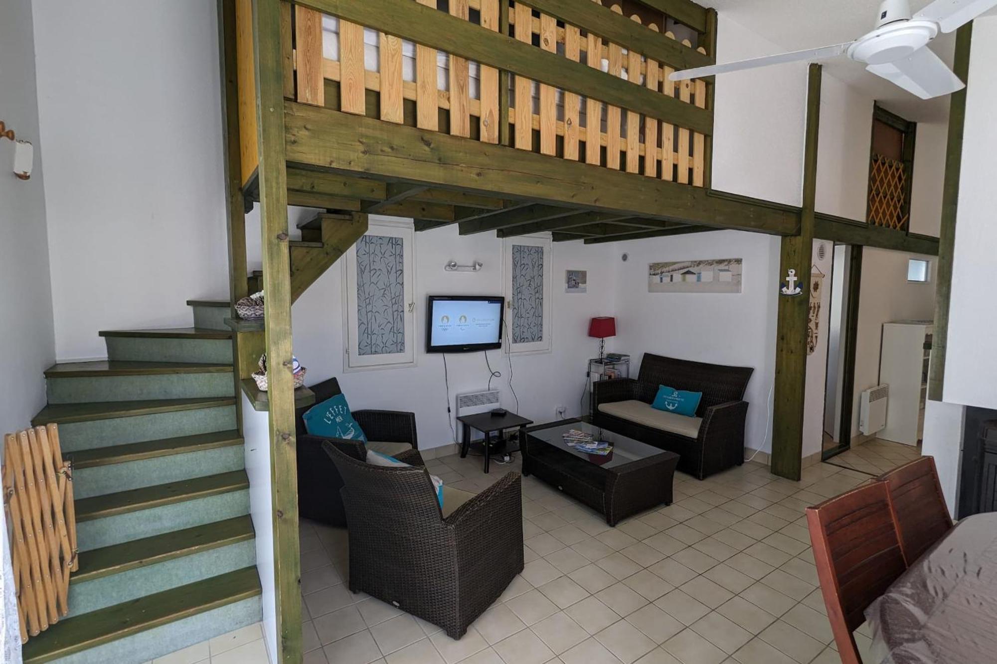 Spacious Nest With Terrace Near The Beach Saint-Hilaire-de-Talmont Eksteriør billede